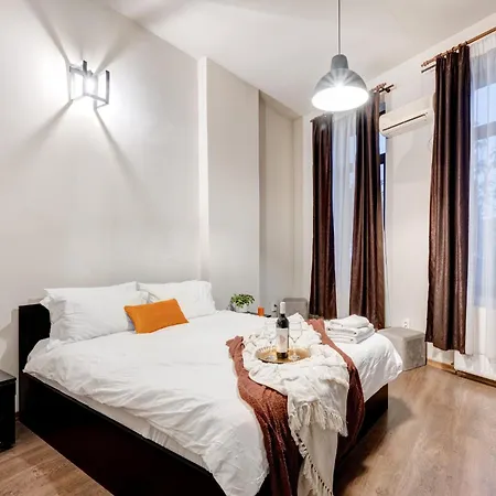Holiday Apartments Bucharest 아파트 *