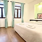 Holiday Apartments Bucharest Apartment
