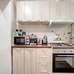 Holiday Apartments Bucharest Apartment