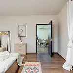 Holiday Apartments Bucharest Bucharest