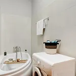 Holiday Apartments Bucharest *