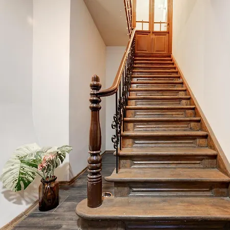 Holiday Apartments Bucharest Διαμέρισμα Βουκουρέστι