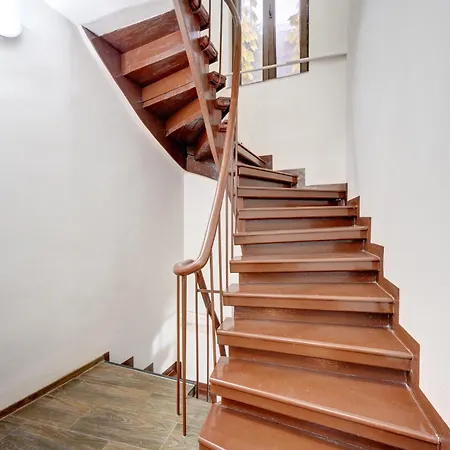 Holiday Apartments Bucharest Διαμέρισμα *