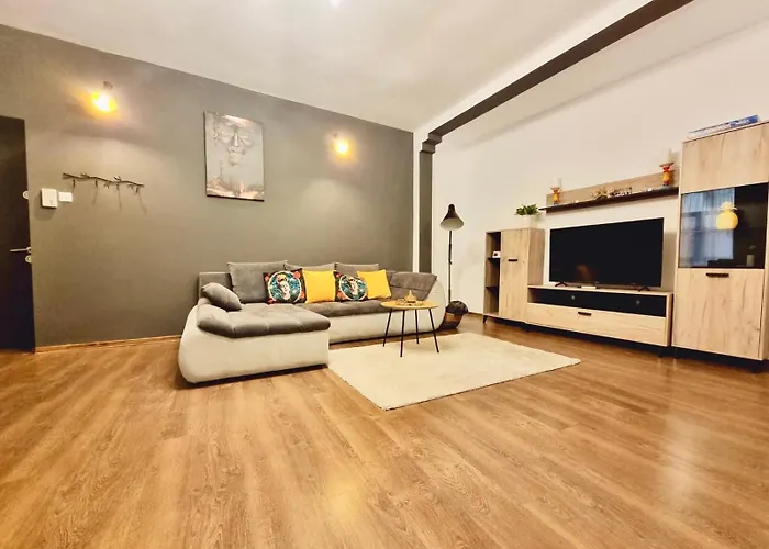 Holiday Apartments Bucharest Διαμέρισμα