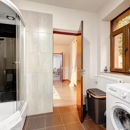 Holiday Apartments Bucharest * بوخارست